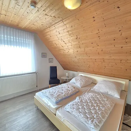 Deichkrone * Dornum